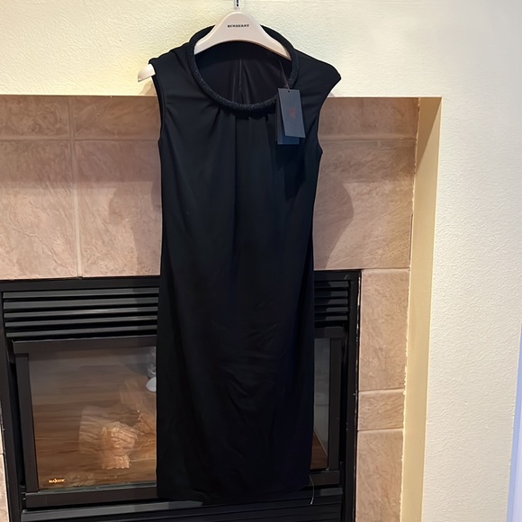 Burberry LBD - Picture 4 of 8